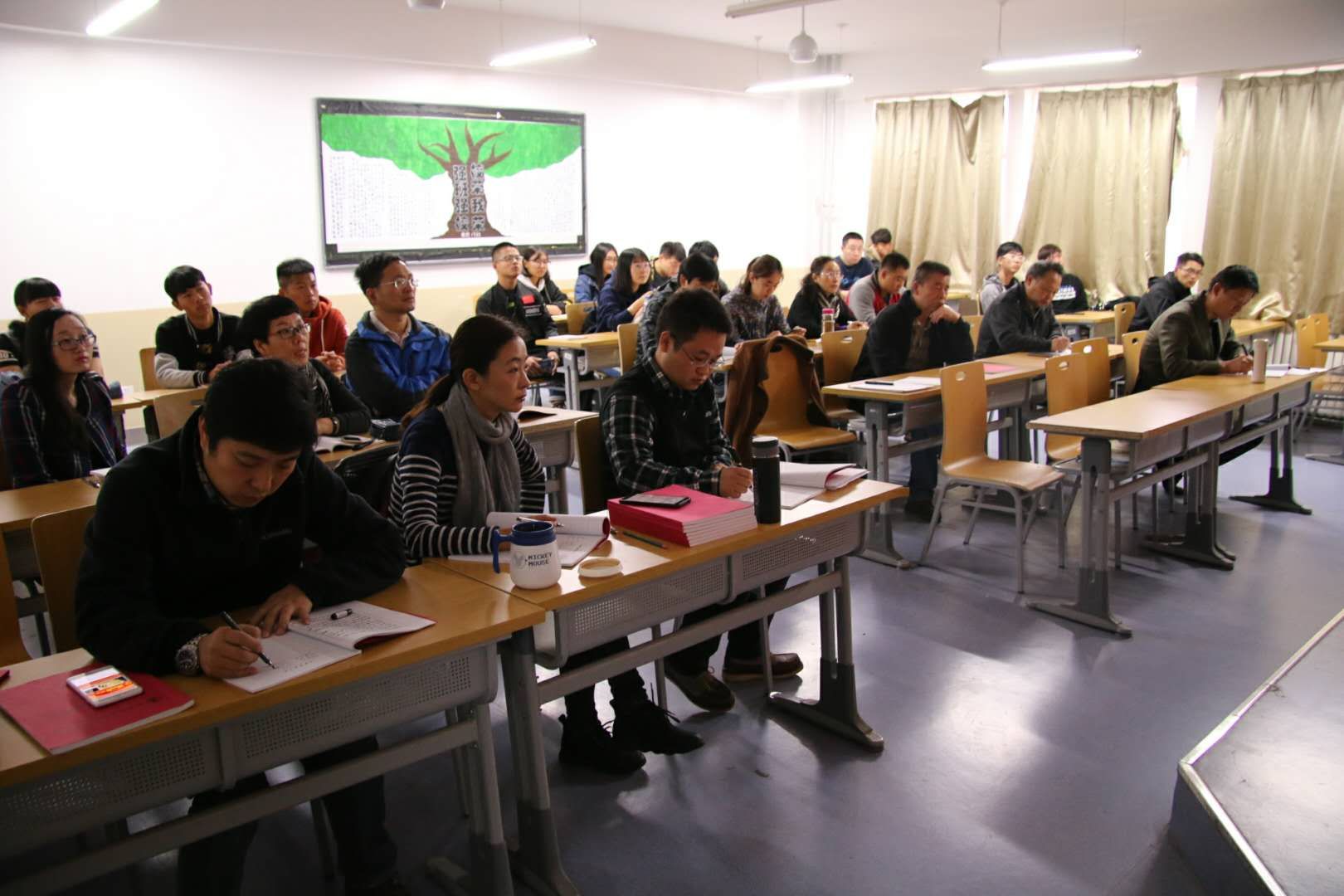 389d7e99158c42bfaf6cdda3757b52a8.jpg 389d7e99158c42bfaf6cdda3757b52a8.jpg