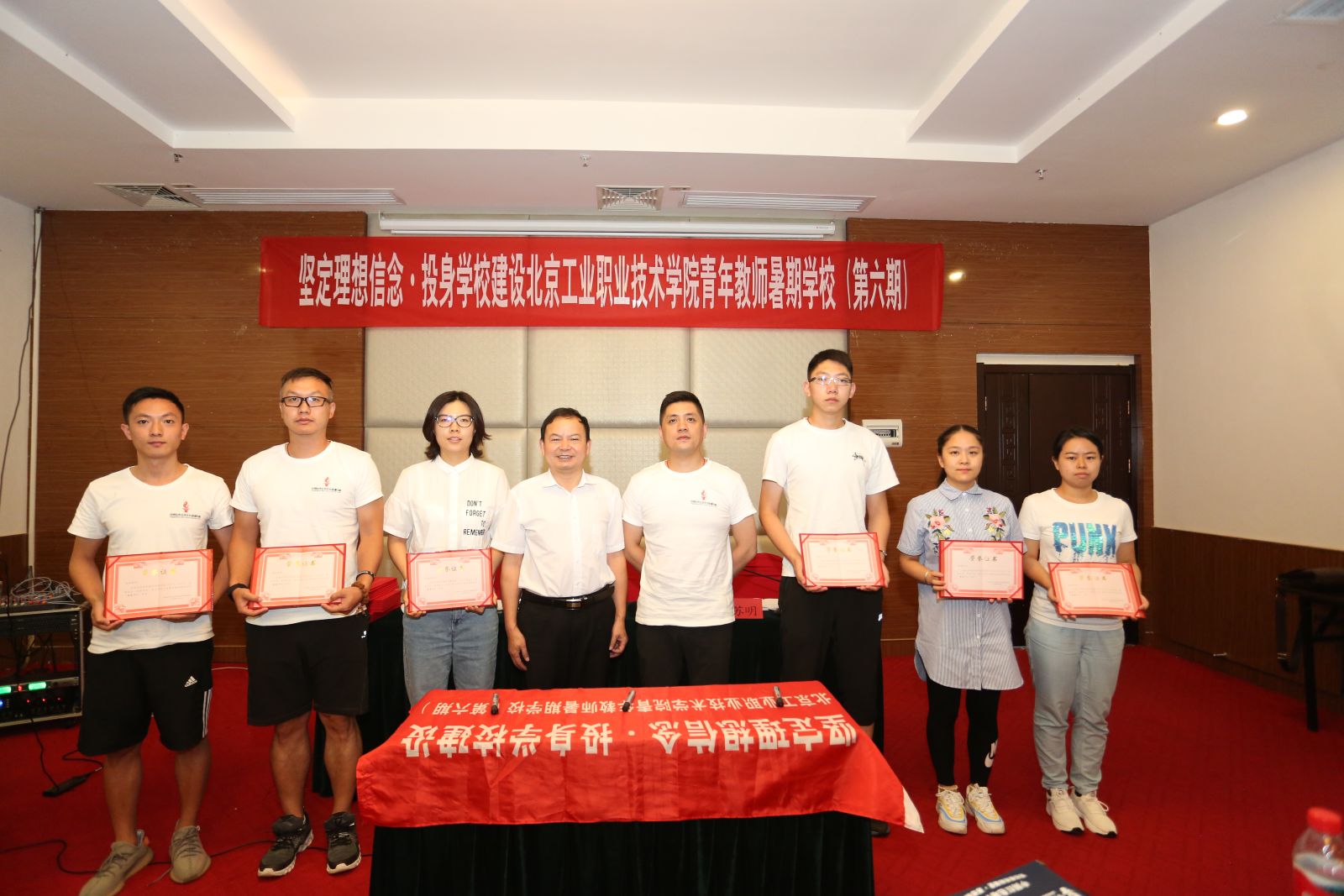 f2a8df2e901a42c4affb836857d9cc61.jpg f2a8df2e901a42c4affb836857d9cc61.jpg