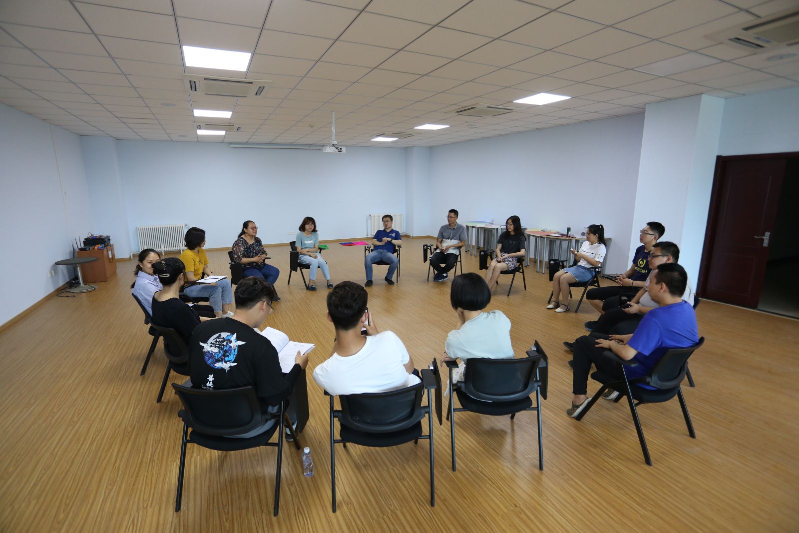 f23f64224fa64455a659f7c9443a48ae.jpg f23f64224fa64455a659f7c9443a48ae.jpg