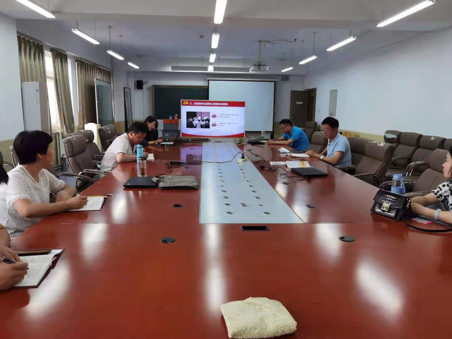 dbb6bd083b8f4f74a37c0ba8bc3fa58c.jpg dbb6bd083b8f4f74a37c0ba8bc3fa58c.jpg