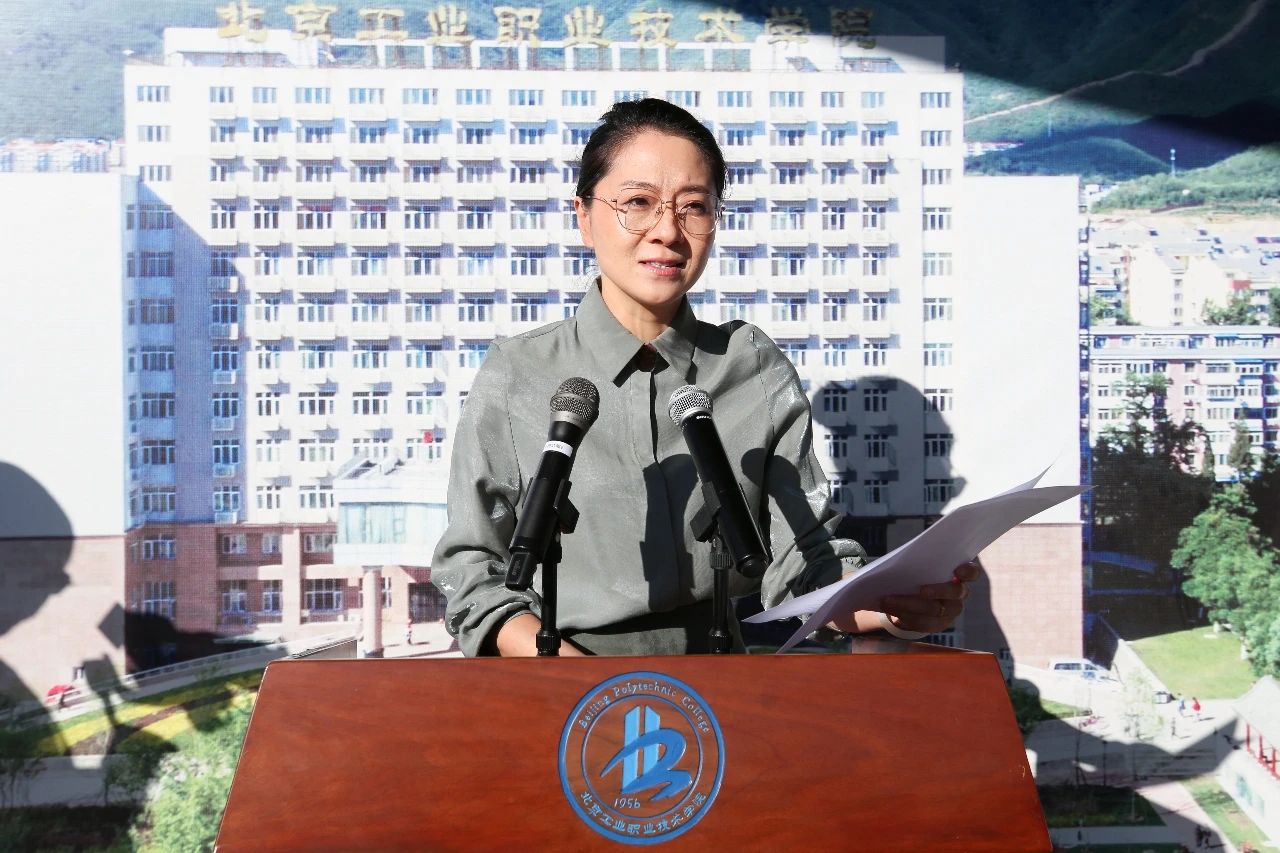 405c5f49fc3c4fa39b222e2a29e96489.jpg 405c5f49fc3c4fa39b222e2a29e96489.jpg